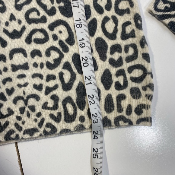 Scott & Scott London White & Black Cheetah/Leopard Print 100% Cashmere S - Picture 11 of 12